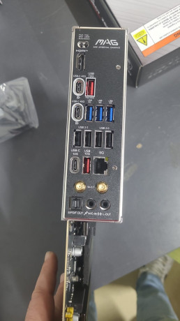 MSI MAG X870 TOMAHAWK WIFI DDR5 AMD X870 S(OUTLET)